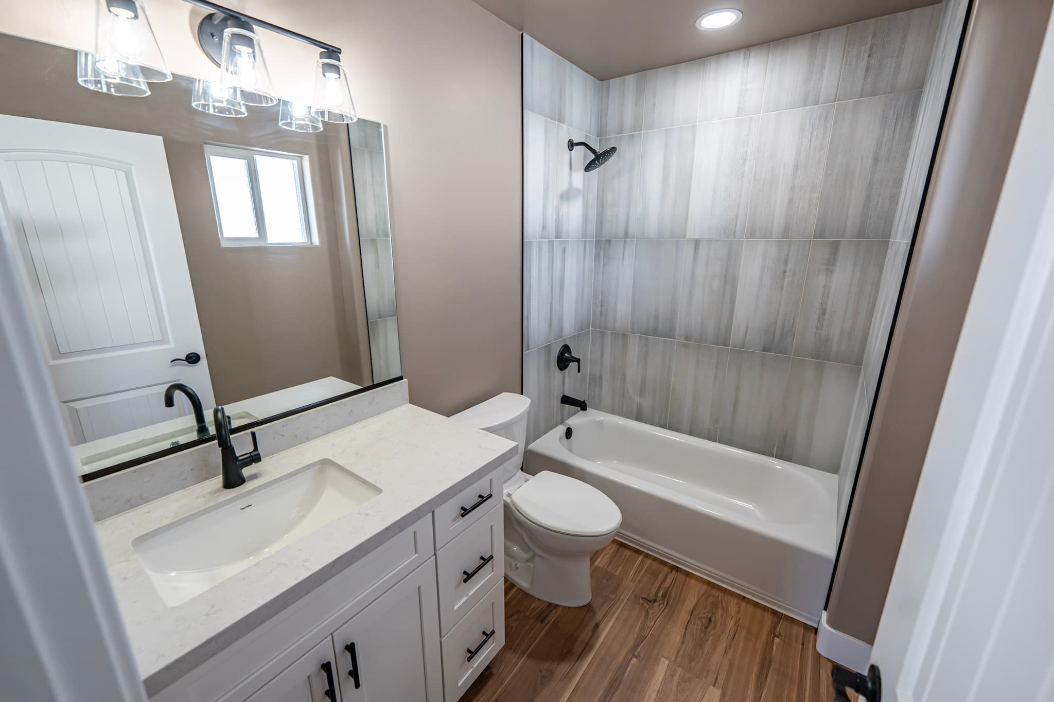 Devlin Bathroom