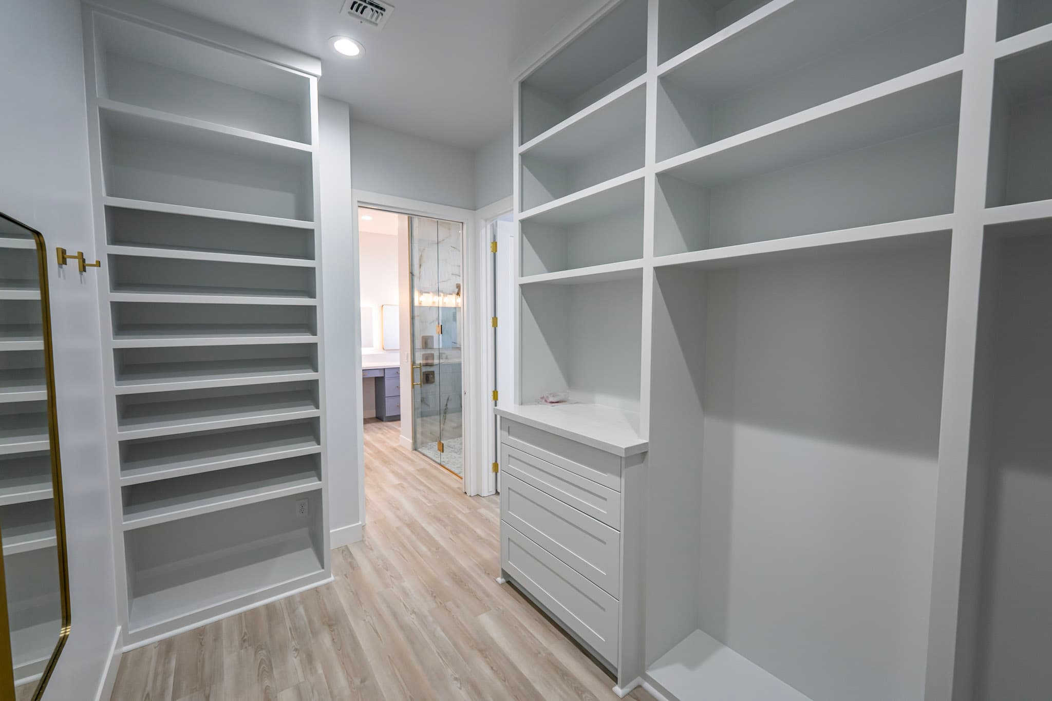 Harvard Closet Bath